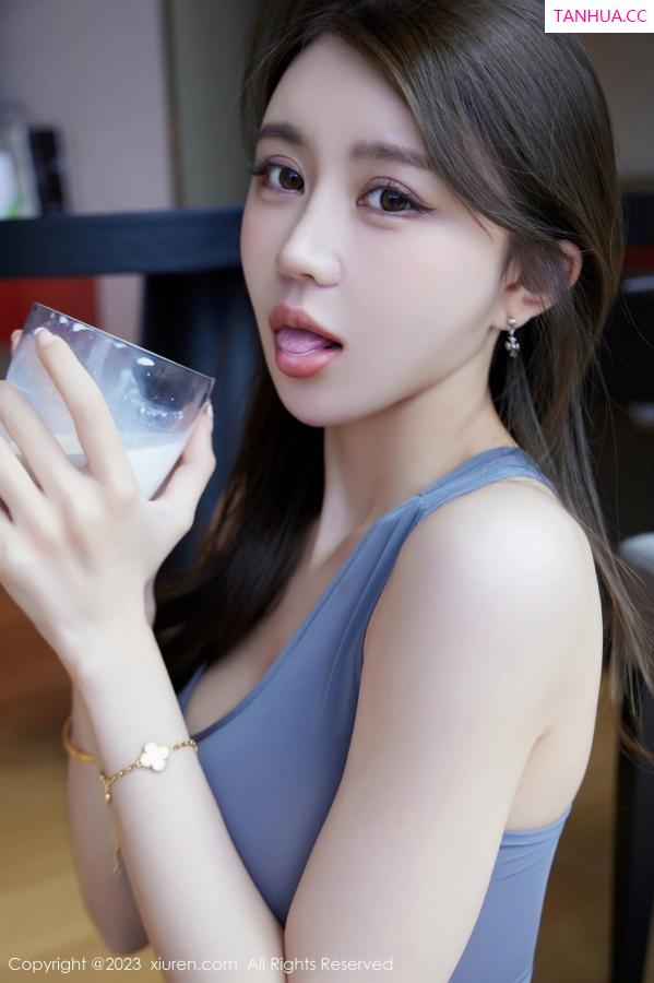 tina_甜仔  [XiuRen]高清写真图 2023.10.25 No.7557 tina_甜仔 美腿瑜伽服第46张图片